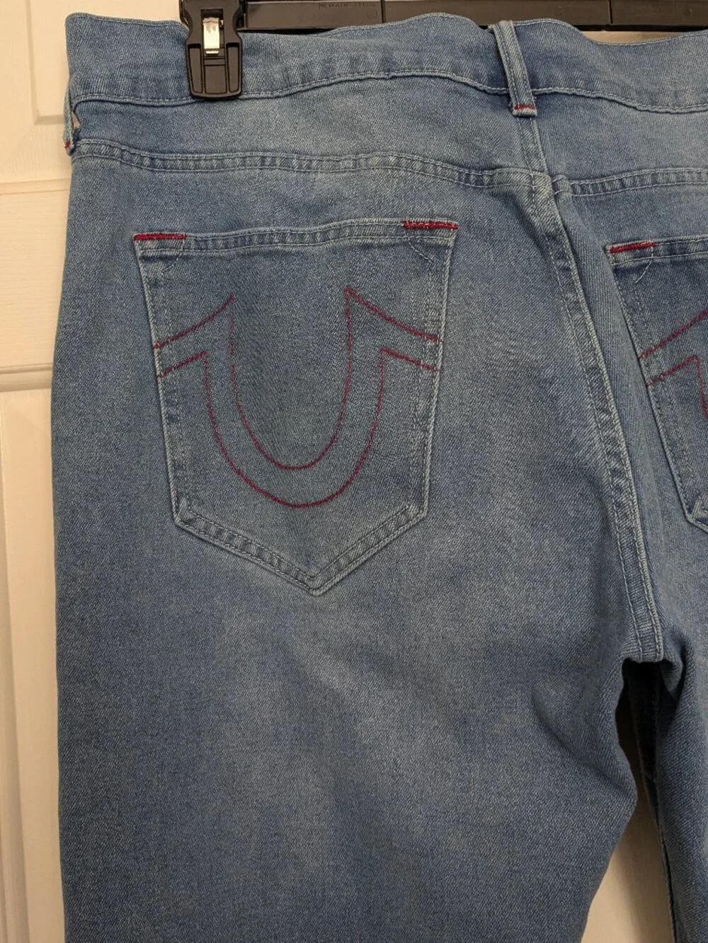 TRUE RELIGION Men's Jeans Size 34 Relaxed Straight Fit Blue .